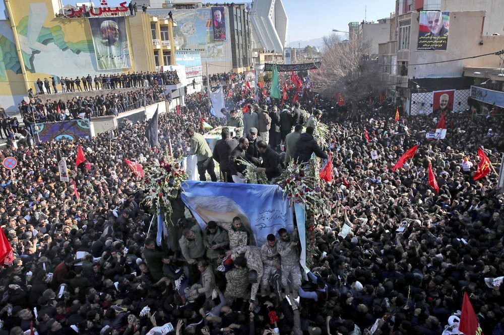 iran-tv-35-killed-in-stampede-at-funeral-for-slain-general